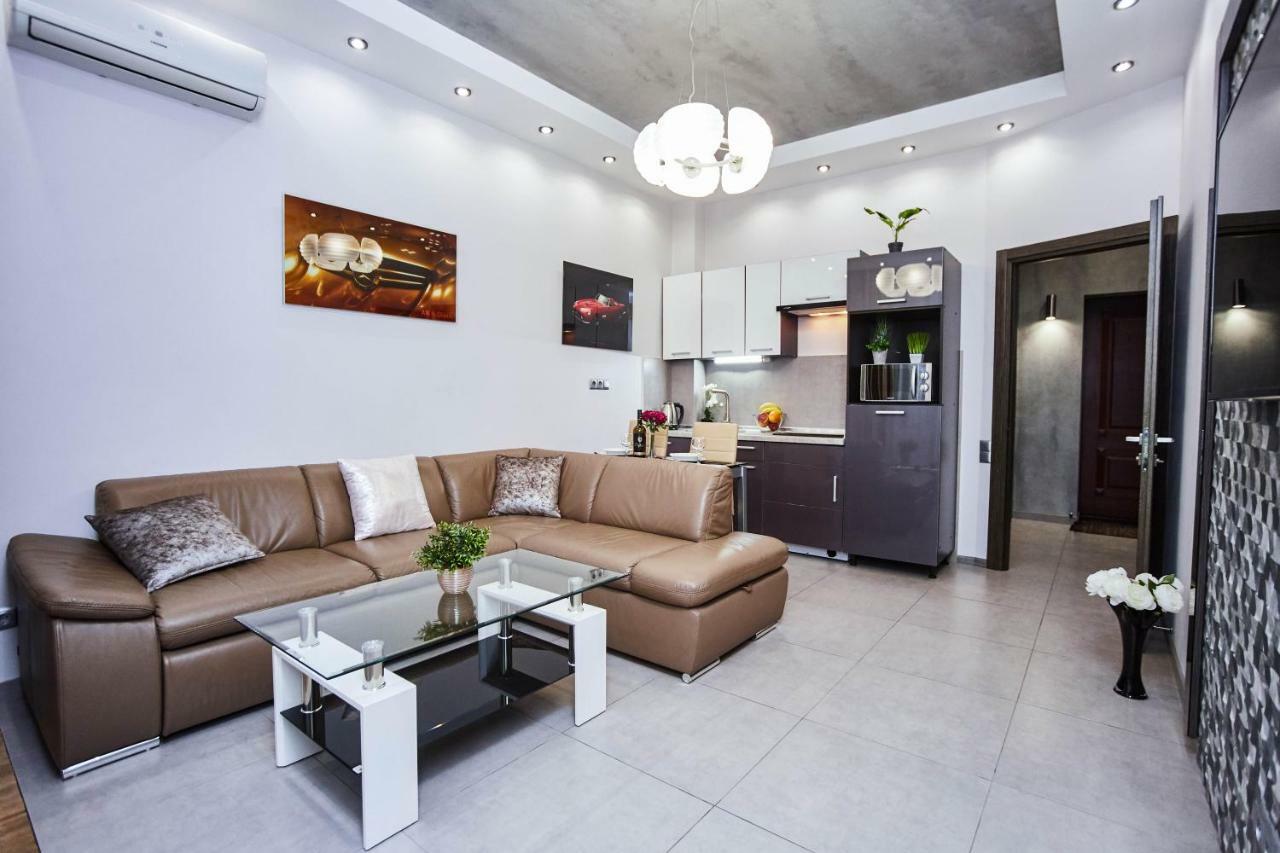 Apartment Grecheskie Odessa Dış mekan fotoğraf